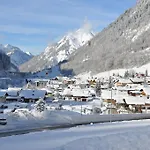 Klostertalerhof Отель 3*