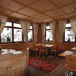 Отель Klostertalerhof 3*