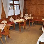 Отель Klostertalerhof 3*