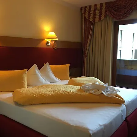 Отель Klostertalerhof 3*